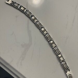 Stainless steel and diamond bracelet (men’s)